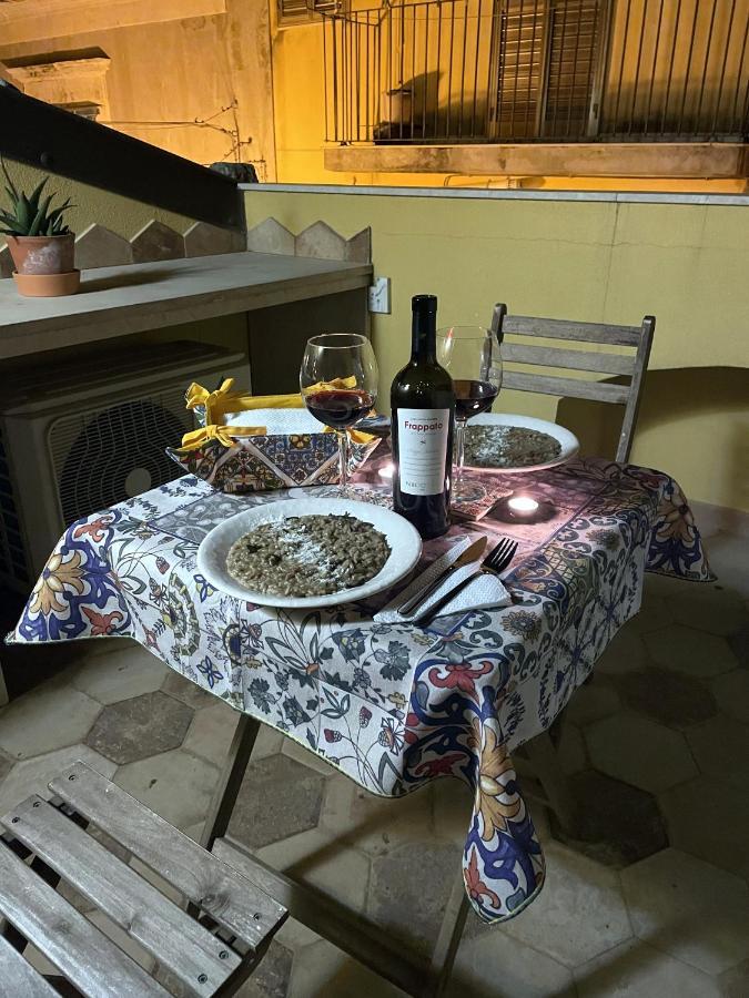 Ragusa Exclusive Flat With Terrace & Bbq Luaran gambar