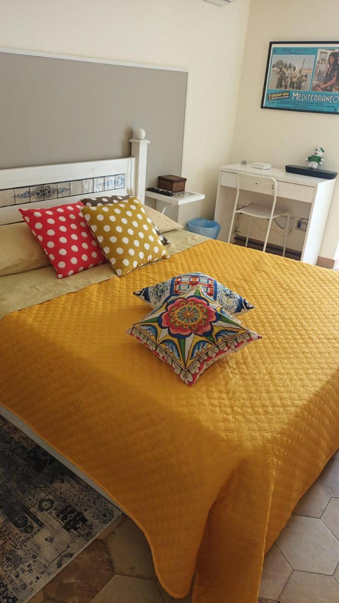 Ragusa Exclusive Flat With Terrace & Bbq Luaran gambar